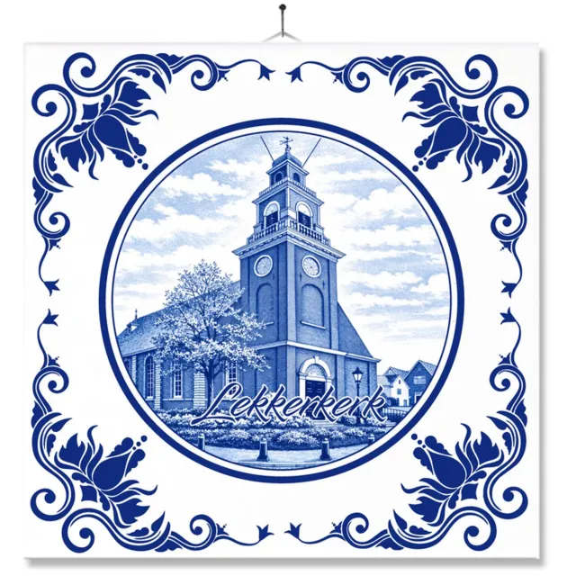 MC Living Tegel Met Opdruk | Lekkerkerk | Delft Blauw | Cadeau | Inclusief Geschenkdoos | Standaard | Ophangsysteem Multi-Color