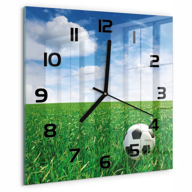 TULUP Wandklok - Voetbal op het grasveld Wandklok Glas Met Motief - 30x30 cm - Groente Decoratieve Glazen Klok - Zwarte handen - Vierkante Klok - Gekleurde Glazen Klok - Glazen Klok Met Print