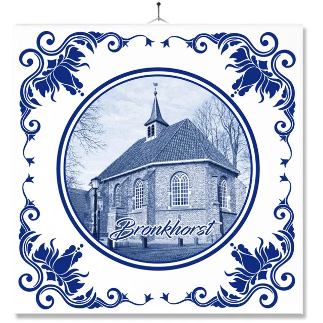 MC Living Tegel Met Opdruk | Bronkhorst | Delft Blauw | Cadeau | Inclusief Geschenkdoos | Standaard | Ophangsysteem Multi-Color