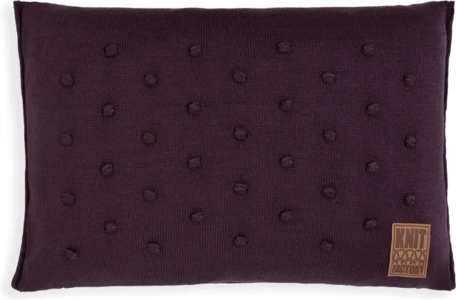 Knit Factory Noa Sierkussen - Rechthoekig kussen - Kussen woonkamer - Bank kussen - Decoratie kussen - Aubergine - 60x40 cm - Kussenhoes inclusief kussenvulling