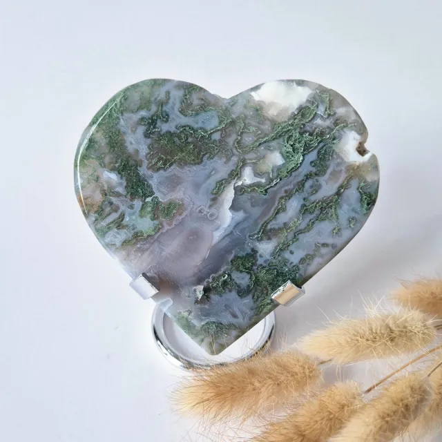 Moonlight Gemstones Edelsteen Grote Druzy Mosagaat Hart op Metalen Standaard – #41 211 gram