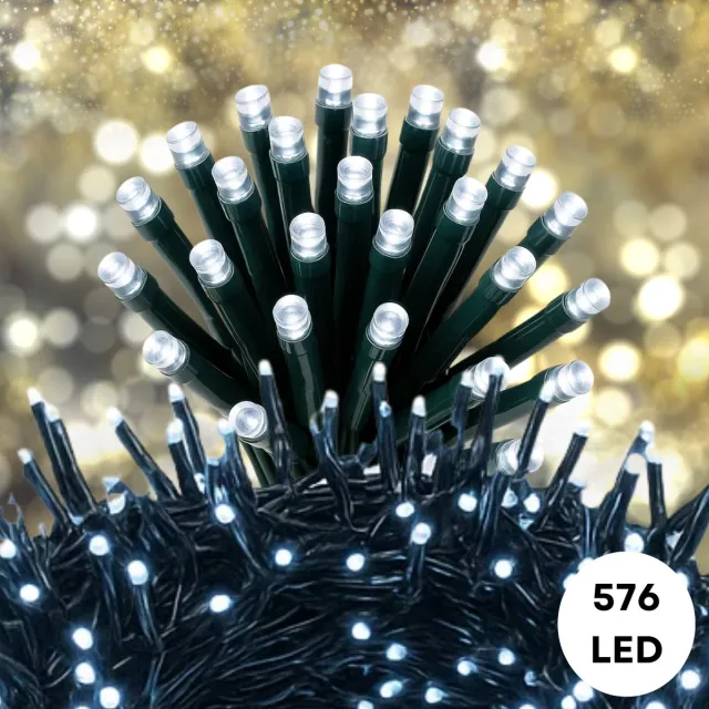 Cheqo Kerstverlichting - Kerstlampjes - Kerstboomverlichting Wit - 576 LED Lampjes - Koel Wit Licht - Verlichte Lengte 740 CM - Kerstverlichting Binnen en Buiten - IP44 Adapter - 8 Lichtfuncties - Automatische Timer - Geheugenfunctie