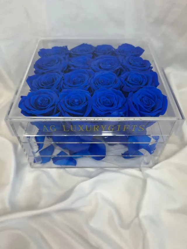 AG Luxurygift AG Luxurygifts longlife flower box - acrylic rozen box - echte rozen - Valentijnsdag cadeau - luxe cadeau - blauwe rozen - bloemen - Moederdag cadeau