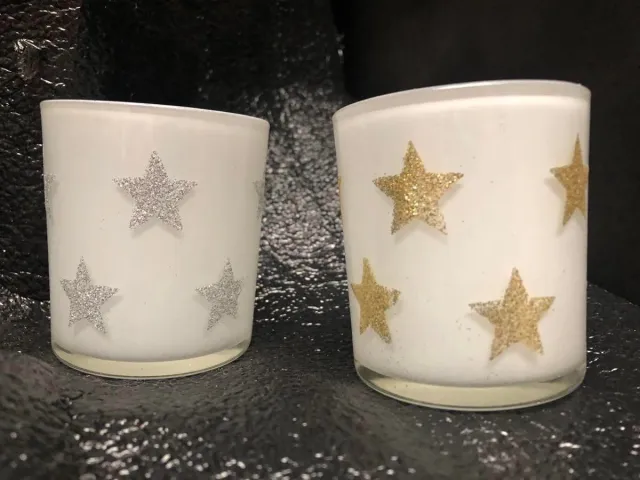Christmas House 2st waxinelichthouders in wit glas met zilveren en gouden sterren