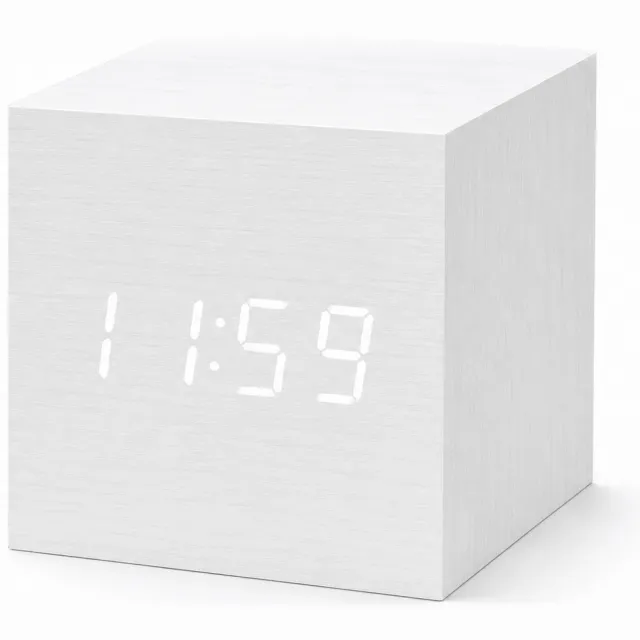 AXBO Digitale Houten Wekker – 3 Alarmen – Snooze – Sound Control – LED Display – USB + Adapter Inclusief- Wit