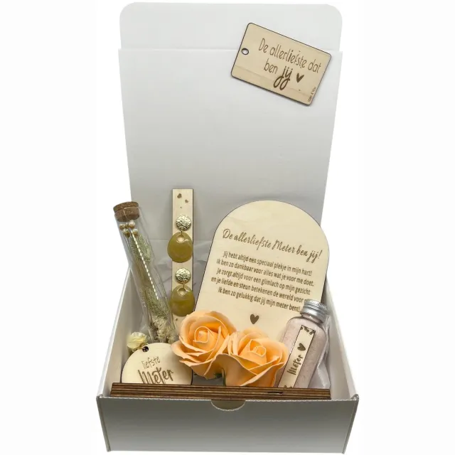 Stars 4 you Geschenkbox liefste METER | peach | deluxe | droogbloemen | liefste meter | meter vragen | meter worden | peettante vragen | peettante worden | cadeau | geschenkdoos | giftbox