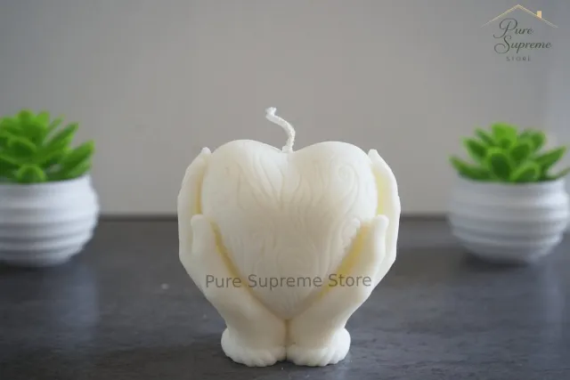 Pure Supreme Store Decoratie kaars handen met hart | Handgemaakt | Valentijnsdag Wit