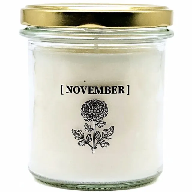 Candlelight-on geurkaars met geboortebloem en geboortedatum - 30 november - o.b.v. sojawas en etherische oliën Wit