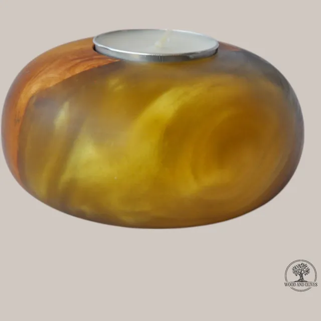 Wood and Olives Olijfhouten Theelichthouder met Epoxy - Geel - Handgemaakt - 9 cm