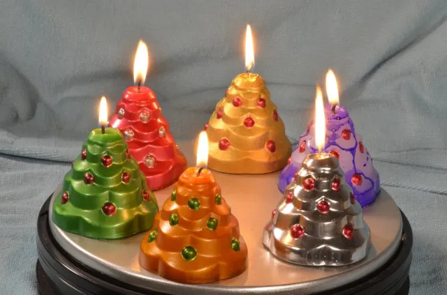 MilaNNE Hallo Kerstmis ! Set van 6 stuks verschillende handgemaakte Kerstboom kaarsen, gemaakt door Candles by Milanne uit Emmen - BEKIJK VIDEO rood