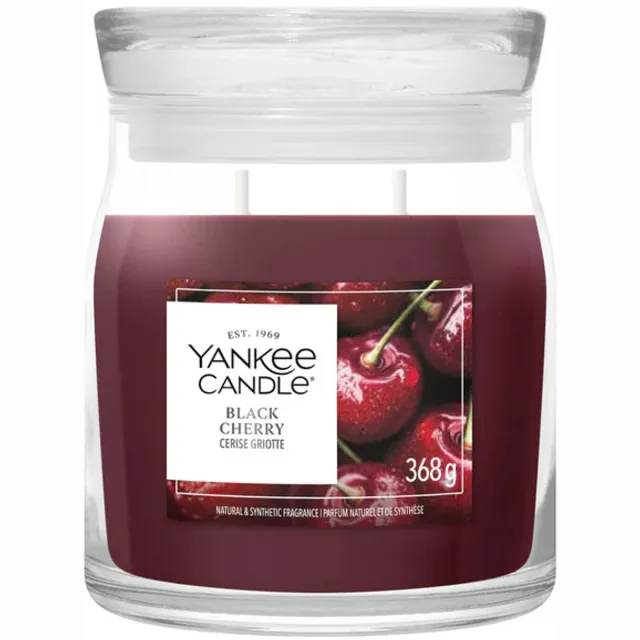 Yankee Candle Black Cherry Medium Geurkaars - 50 branduren - 2 lonten Rood