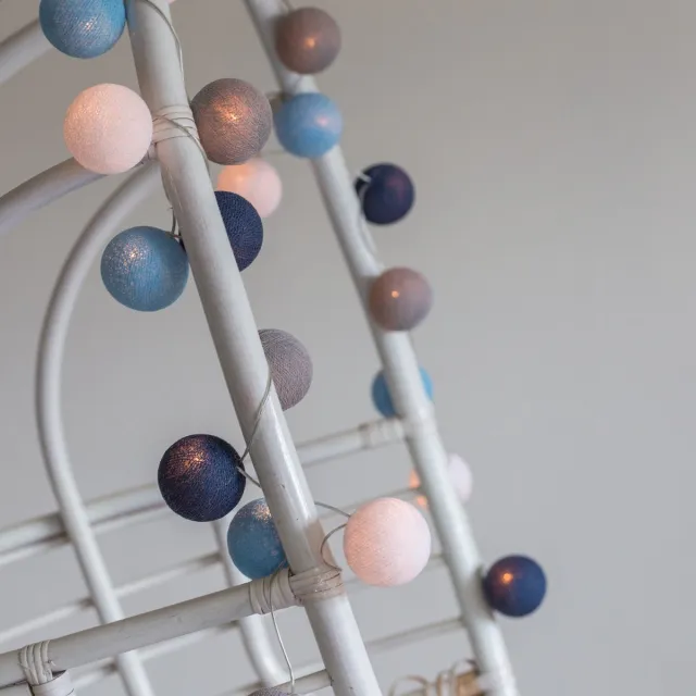 Cotton Ball Lights LED lichtslinger voor binnen - Handgemaakt en Fairtrade - 50 lampjes - Sailor Blue