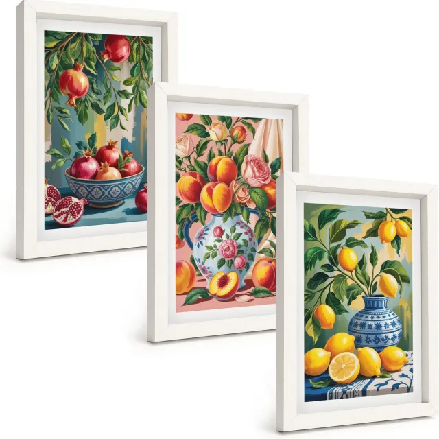 TULUP 3-Delige Schilderij Set - Fruitcomposities met granaatappels, citroenen en perziken - 20x30 - Wanddecoratie - Schilderijen Set - Interieur - Decoratieve Schilderijen witte lijst