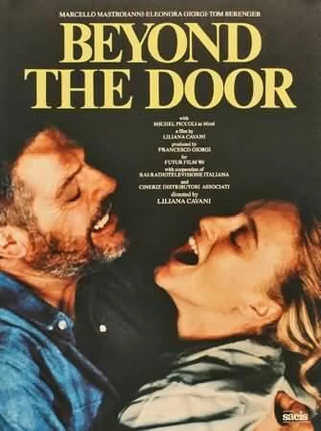 Catch Projecten Klassieke filmposter - Beyond The Door Kleur