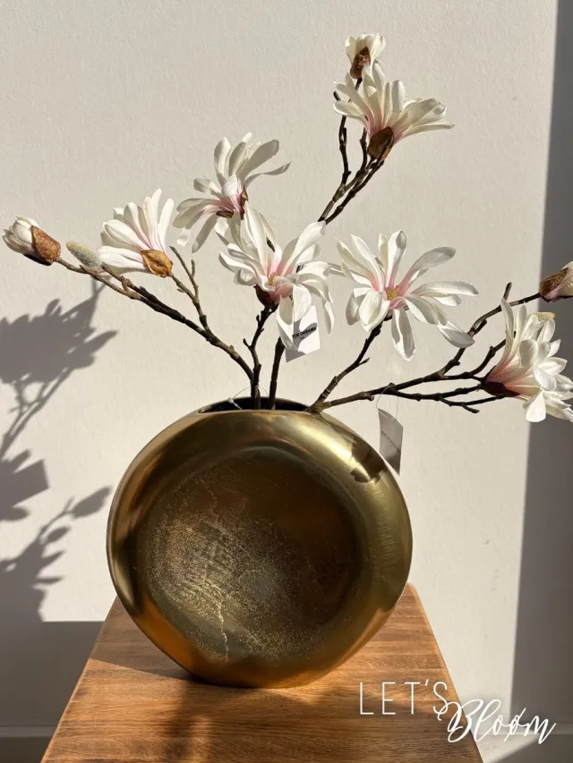 Dutch Dreams Flowers Let's Bloøm| Magnolia Kunst tak | Zijden tak | Wit | Paars | 48 cm | Set van 3 Takken | Decoratieve Bloemen | Kunstbloemen | Voorjaar | Lente | Zijdebloemen