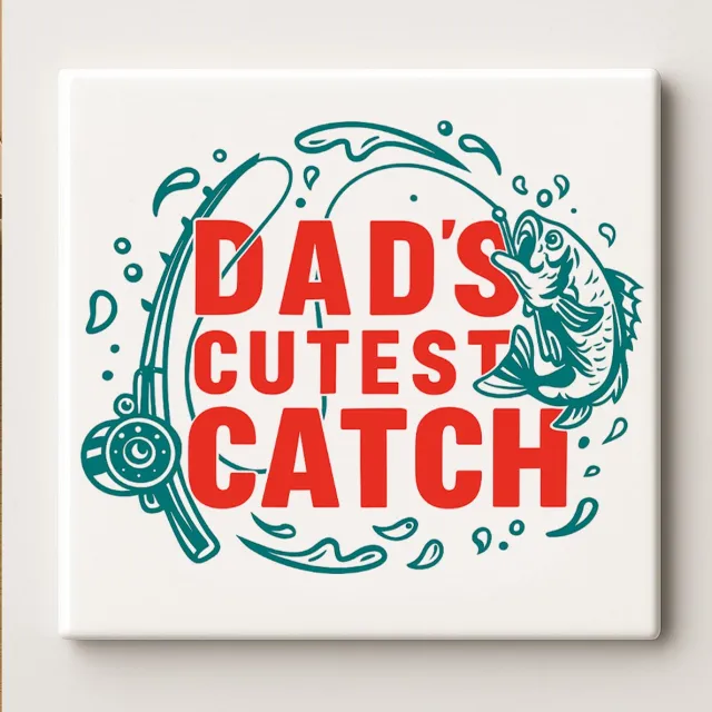 Nevolis Dad’s Cutest Catch Keramische Tegel – 15x15 cm Grappige Vissen Wandtegel – Perfect Vaderdagcadeau & Huisdecoratie voor Vaders Multi Color