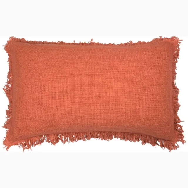 Linen & More Lioni Dark Peach Kussen | 30 X 50 | Sierkussen Voor Woonkamer Of Slaapkamer Oranje