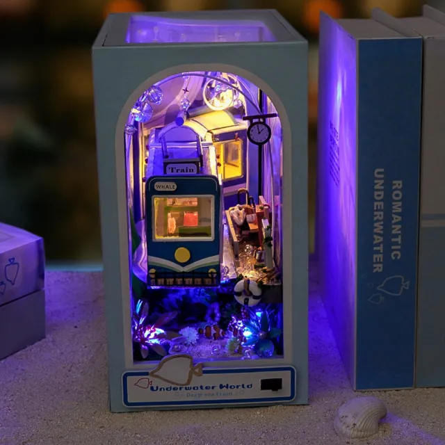 DESMIU Boekensteun - Decoratieve Miniatuurset Met Ledverlichting - 18 X 15 X 9,8 Cm - Hout - Bruin - Voor Boekenkast En Bureau Houtkleur