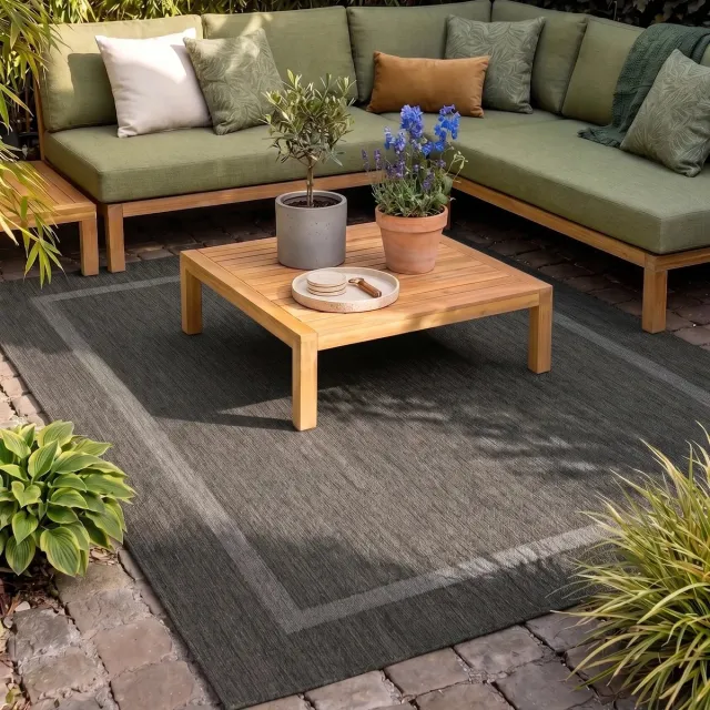 flycarpets Capri Buitentapijt - Buitenkleed - Vloerkleed Voor Binnen & Buiten - Weer en UV bestendig - Perfect voor Balkon, Terras en Serre - Zwart - 280x370 cm