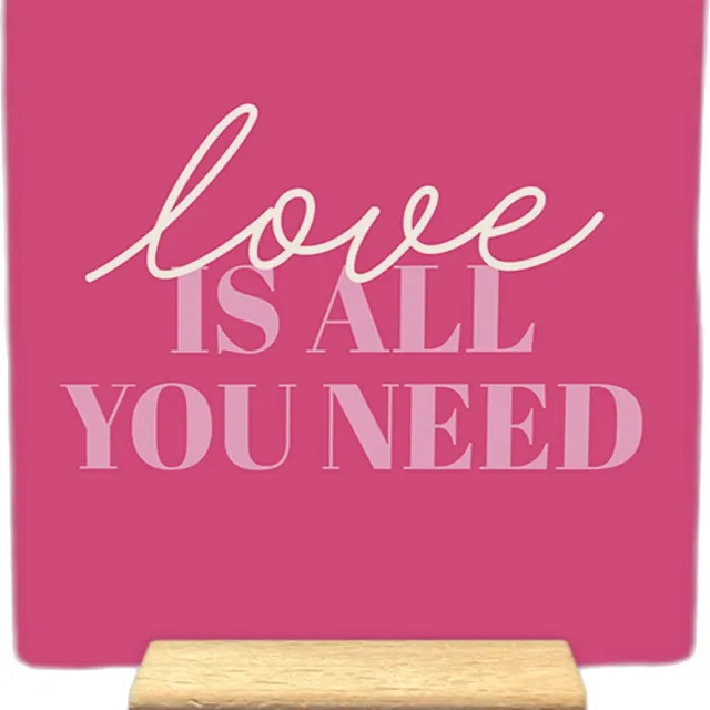 Artige Decoratie tegel met tekst- Love is all you need - keramisch - 10x10 cm - inclusief houder Roze