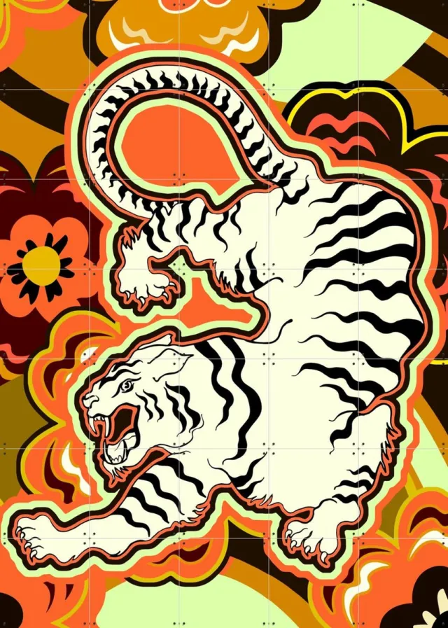 IXXI White Tiger Japanese Flowers Ochre Orange, Marylène Madou - 100 x 140 cm - Grote wanddecoratie en posters - Illustraties, Grafisch Ontwerp, Pop Warme kleuren / Wit
