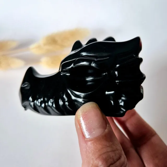 Moonlight Gemstones Edelsteen Drakenschedel van Zwarte Obsidiaan – 7cm - Dragon Skull carving