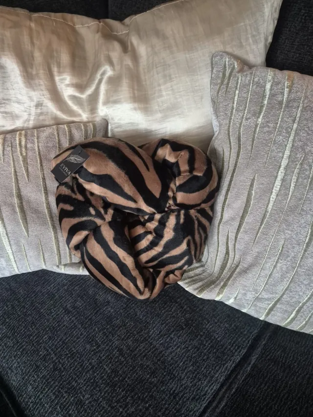 Eviva Home Deco viva Home Deco Sierkussen - Everheart Tijger Bruin - Luxe Dierenprint - Safari Chic Bruin / Zwart / Cognac