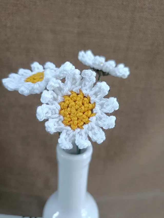 Knuffelsenzo Madelief - Gehaakt - Kunstbloem - Handgemaakt - Per stuk Wit