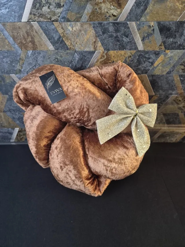Eviva Home Deco Sierkussen 'Everheart Bowtie' - Orange - Oranje - Strikvorm - Luxe Design & Warmte