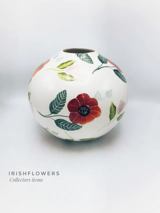Irishflowers Vaas - Villa Pottery - Decoratie - Bloemenvaas - Woondecoratie - Handgemaakt - Keramiek - Red Garden 2_2 Wit