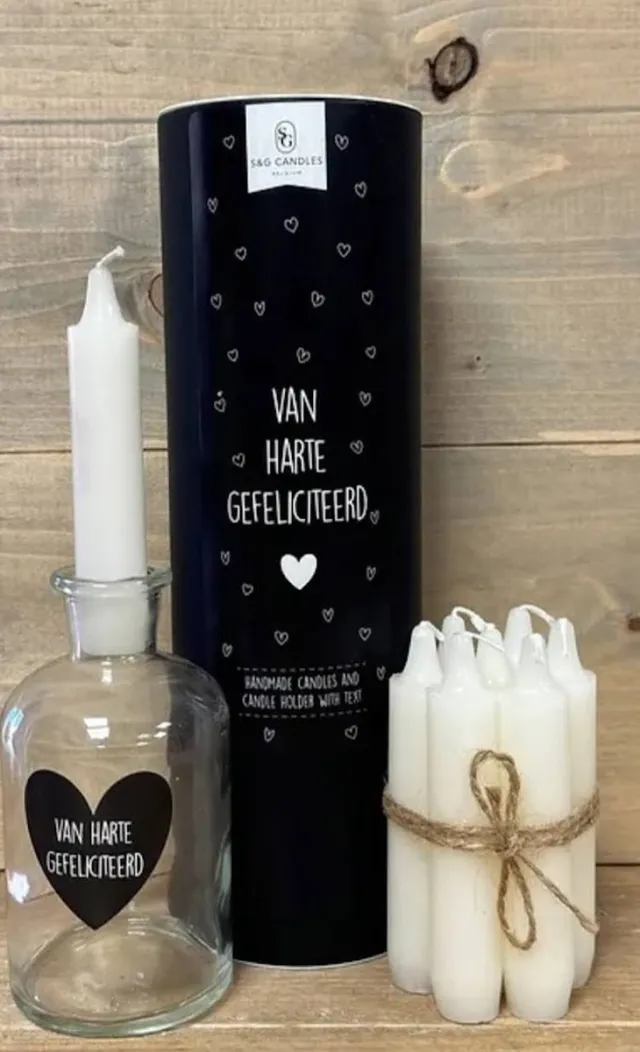 Soap & Gifts Zwarte koker met 7 kaarsen en fles/kaarsenhouder met tekst Van harte gefeliciteerd - Soap en gifts zwart wit
