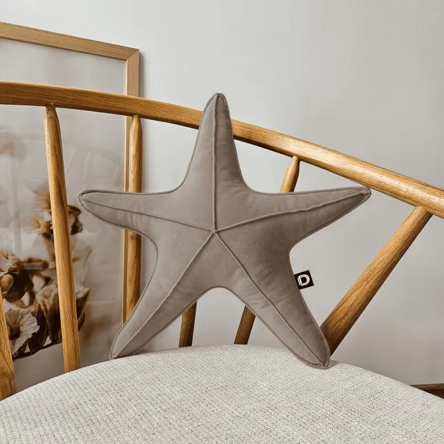 Decordruk Velvet Serie - Sierkussen - Kleine Zeester - Lichtbruin