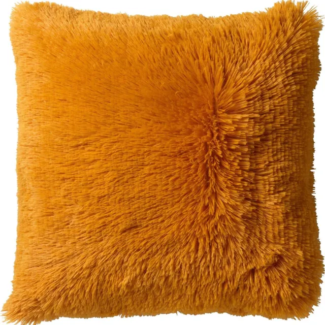 Dutch Decor FLUFFY - sierkussen 60x60 cm - superzacht - XL kussen - Golden Glow - geel - Inclusief binnenkussen - Luxe kussens voor woonkamer & bank
