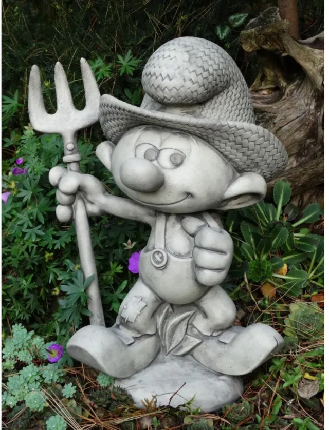 Vidroflor Tuinbeeld van de Smurfen - Boerensmurf met hark - 11 kilo - Gietsteen grijs 1