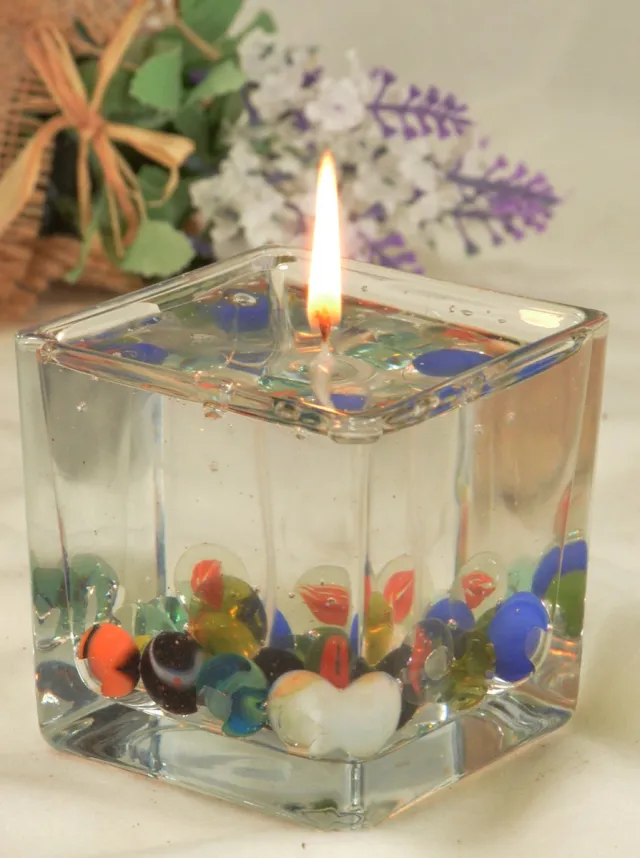 MilaNNE Exclusieve XXL Knikker-GELKAARS, vierkant 10x10 cm - hoogte: 10 cm Gemaakt door Candles by Milanne - BEKIJK VIDEO multi color
