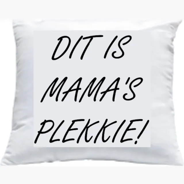 Kussen met vulling Kussenhoes met tekst bedrukt Cadeau Kado Plekje | Mama’s Plekkie | Wit Effen met Opdruk Zwart | 40x40 cm | Plekje vaderdag Verjaardag