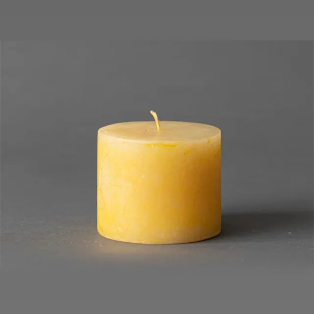 L28 Kaars rustiek handgemaakt ivoor 10.2x10.2 cm