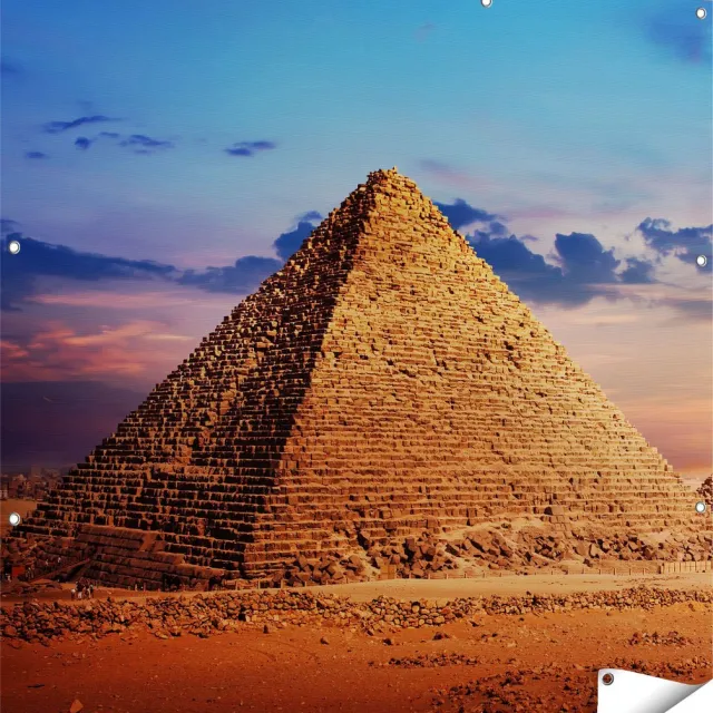 Gards Tuinposter Egyptische Piramides in de Woestijn - 120x120 cm - Tuindoek - Tuindecoratie - Wanddecoratie buiten - Tuinschilderij Multikleur