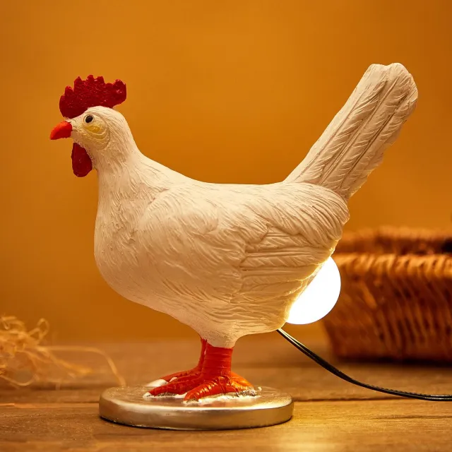 Namajunas Kip legt ei Tafellamp - Grappige kip ontwerp - 15x15 CM - Nachtlampje - Hars materiaal - Sfeerlamp - sfeerverlichting - woondecoratie - Bedlampje - Kabel 1.5 M- voor slaapkamer en woonkamer - Cadeau voor Kerst, Sint Maarten
