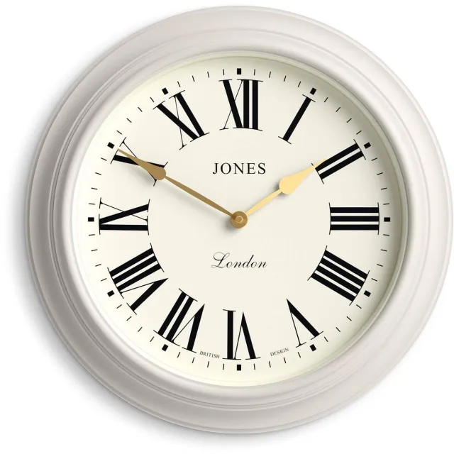 Jones Clocks Supper Club wandklok | Grote klassieke ronde klok | 40 cm | Zeer lichtgrijs | Romeinse cijfers | Traditioneel design, ideaal voor de keuken of woonkamer