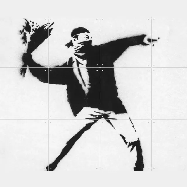 IXXI Love is in the Air white, Banksy - 80 x 60 cm - Grote wanddecoratie en posters - Pop art, Houtsnede, Street art, Illustraties, Woonkamer Pastel kleuren / Zwart en wit / Zwart / Monochroom