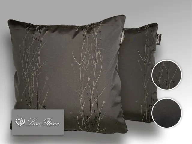 Diva Novita Loro Piana - Black Floral - Kwaliteits sierkussens gemaakt van originele Loro Piana viscose Zwart