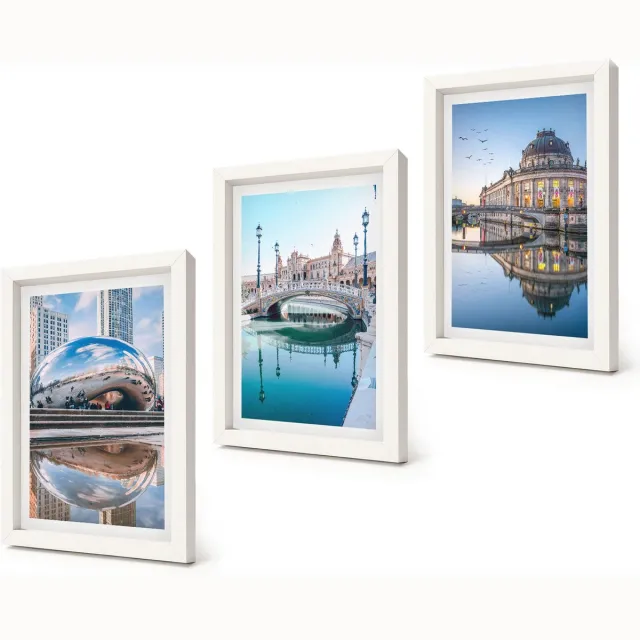 Coloray 3-Delige Schilderij Set - Stadsarchitectuur met weerspiegeling in het water - 20x30 - Wanddecoratie - Schilderijen Set - Interieur - Moderne Wanddecoratie Witte lijst