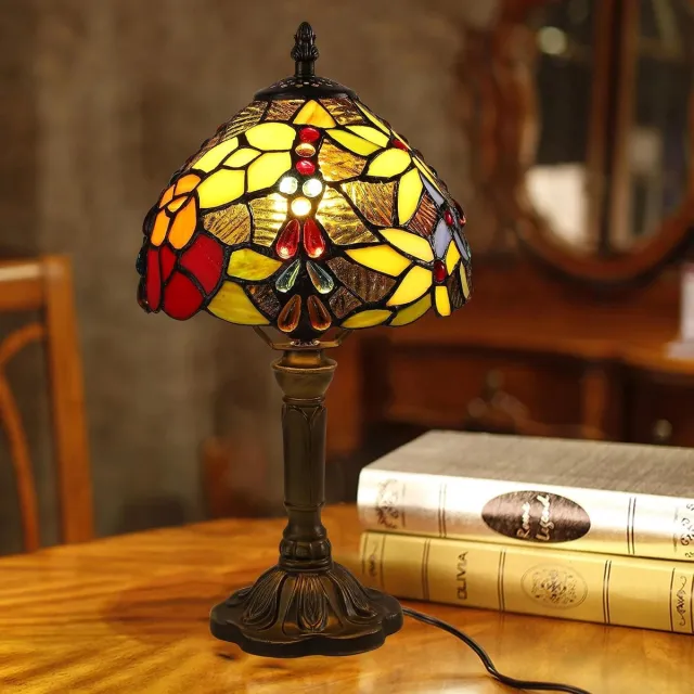 OEMG Vintage Tiffany glas-in-loodlamp - Decoratieve lamp, tafellamp, nachtlampje en leeslamp - Geschikt voor slaapkamers en woonkamers - Inclusief E27-lamp Veelkleurig