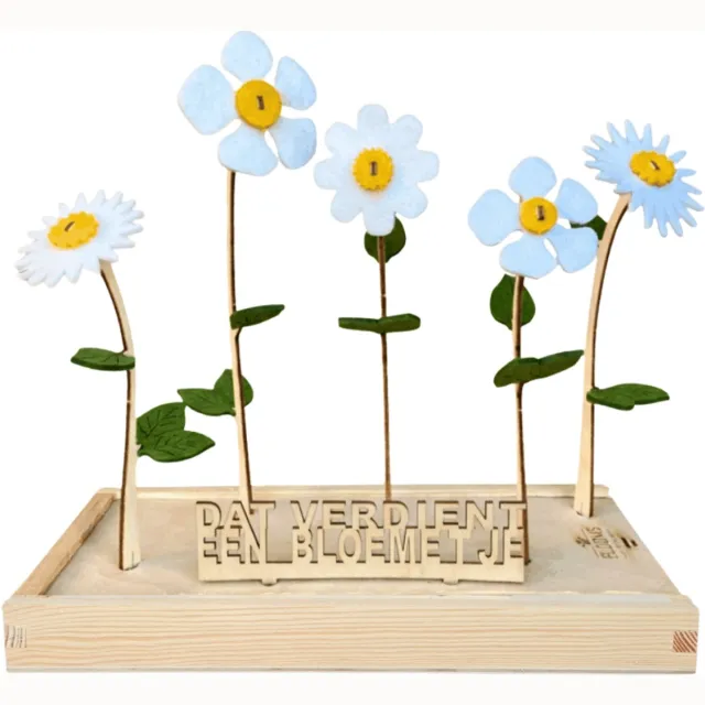 Blooms out of the Box Happy Blooms vilten bloemen – Dat verdient een bloemetje – brievenbus cadeau Wit