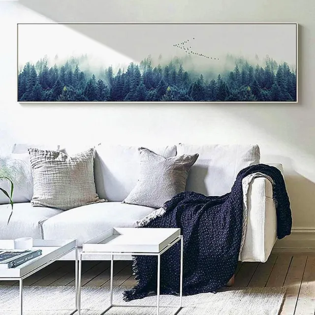 Allernieuwste Canvas Schilderij Mistig Noors Bos Landschap - Realistisch - Slaapkamer - Poster - 40 x 160 cm - Kleur Multicolor