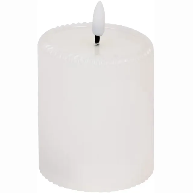 San Marque Led Candle | Kerst LED-kaars Ø 7,5 x 15 cm – Warm wit licht met Flikkerlicht & timerfunctie | LED-kaars, warm wit LED-kaars, flikkerende kaars, kaars zonder vuur, kerst LED-kaars, decoratieve LED-kaars, batterij LED-kaars, moderne kaars, sfeerlicht