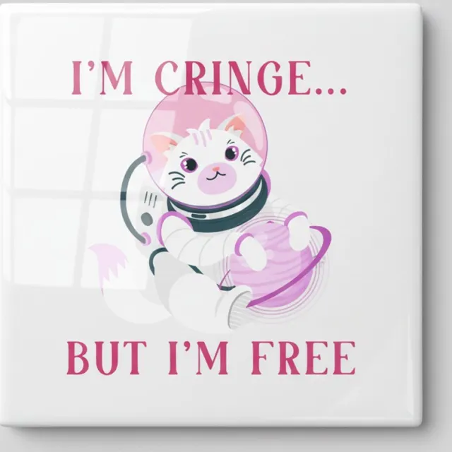 Nevolis “I’m Cringe… But I’m Free” Keramische Tegel met Schattige Astronaut Kat – Grappige Quote Wanddecoratie – 15 × 15 cm Multi Color