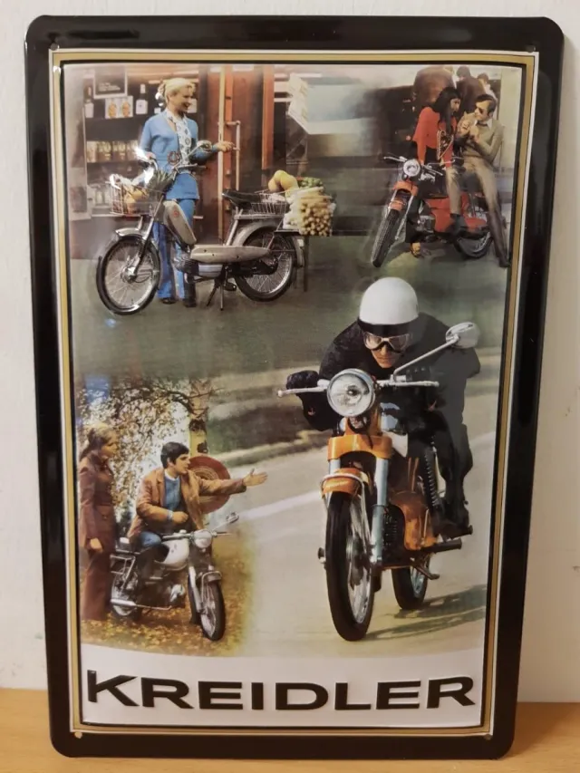 Deco Noord Kreidler Bromfiets collage reclamebord van metaal 30 x 20 cm GEBOLD BORD MET RELIEF METALEN-WANDBORD- RECLAMEBORD - MUURPLAAT - VINTAGE - RETRO - HORECA- WANDDECORATIE -TEKSTBORD - DECORATIEBORD - RECLAMEPLAAT - WANDPLAAT - NOSTALGIE -CAFE- BAR multi