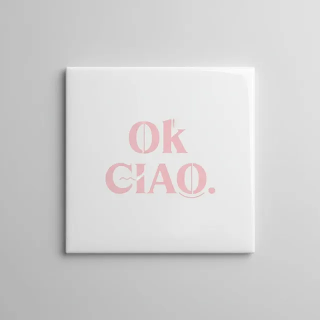 Nevolis Ok Ciao Tekst Decoratieve Tegel 15×15 cm – Chique Minimalistische Wandtegel voor Huis, Kantoor & Cadeau Decor Multi Color